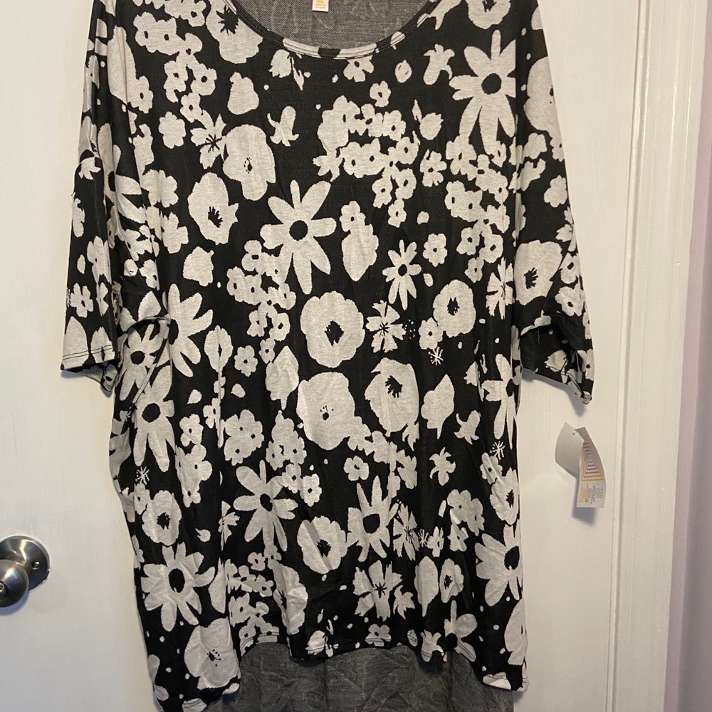 LuLaRoe Irma. NWT